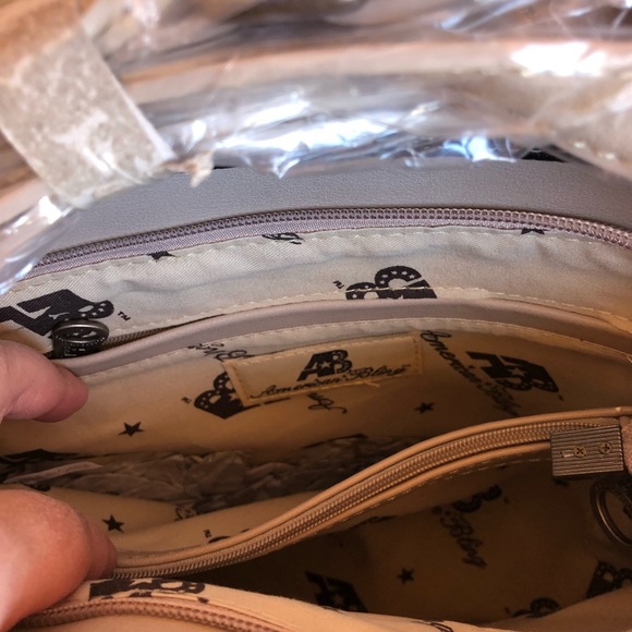American Bling Concealed Carry Crossbody+ Wallet! - Picture 7 of 8